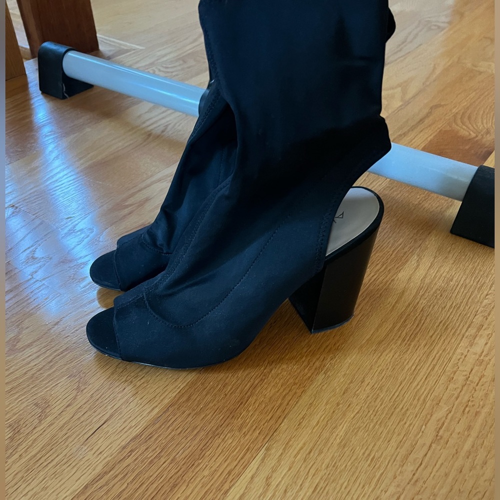 Aldo Black Heeled Boots with Chunky Heel